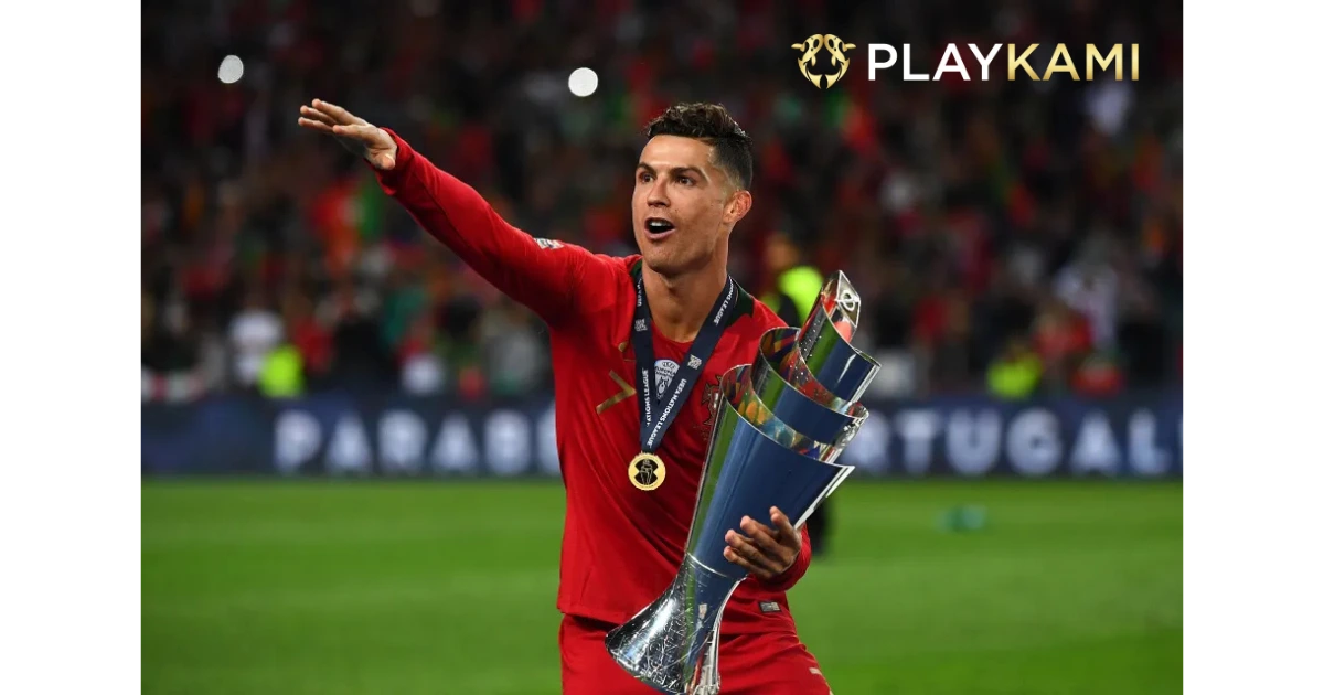 Ronaldo angkat piala Nations League