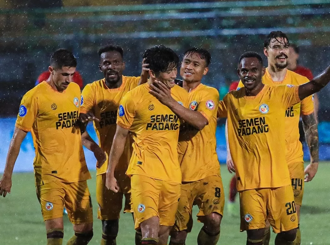 Stadion H. Agus Salim
